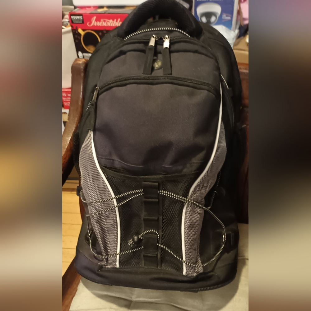 Stylish Black Backpack On Wheels for Men/Women